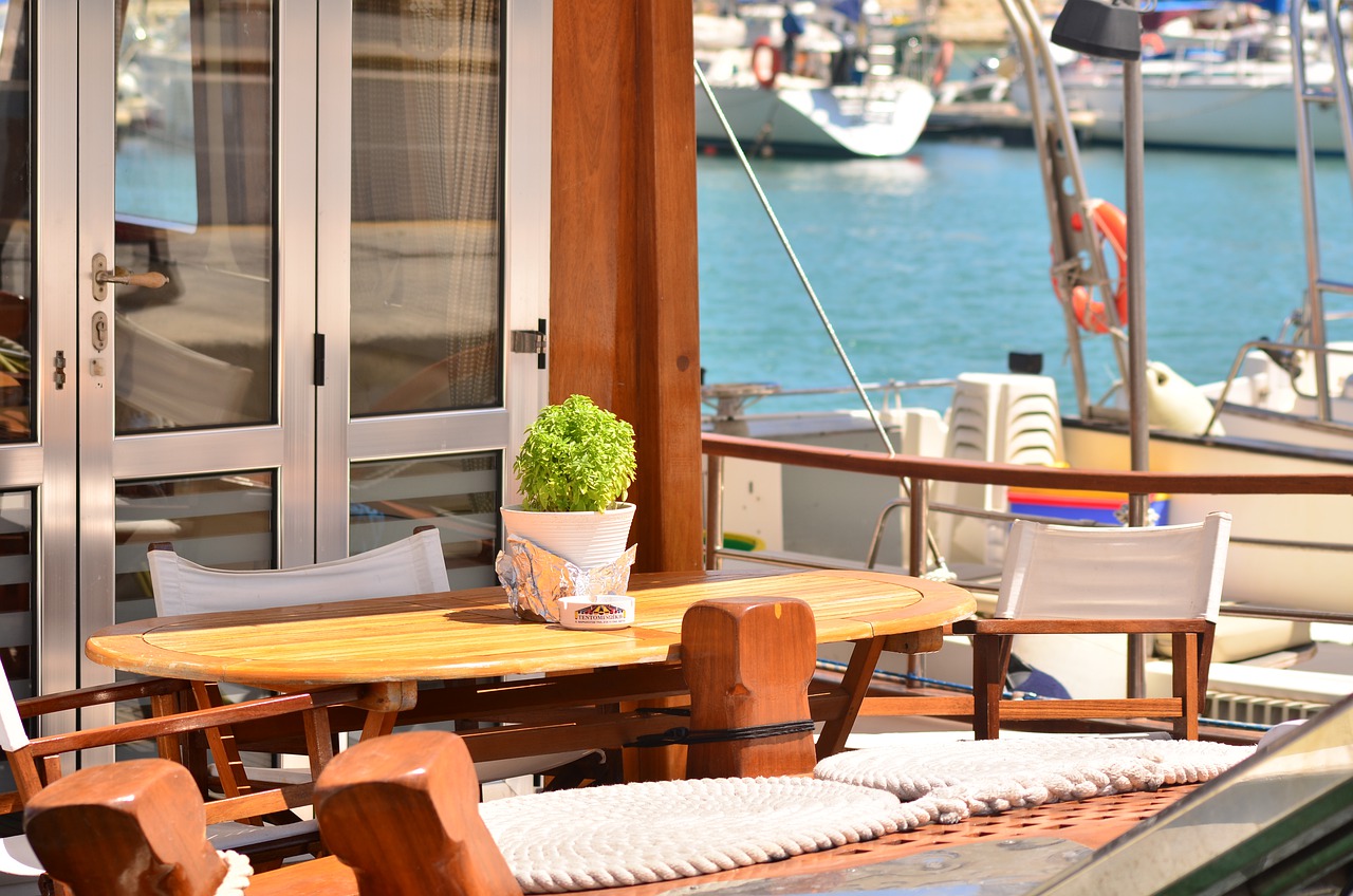 Patio Tables – The Particular Right Choice For You